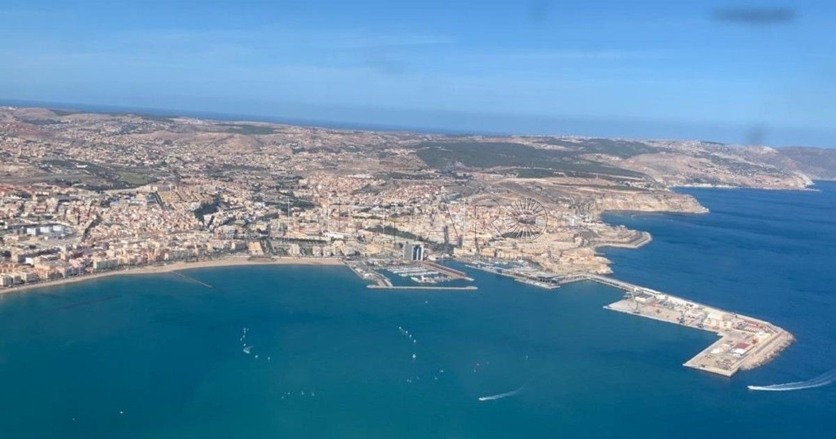 Vista mar portada Siete operaciones estratégicas para minimizar en Melilla la dependencia del exterior