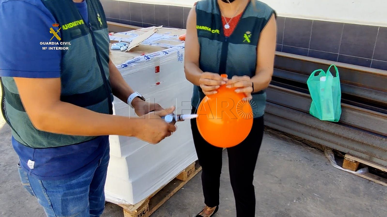 WhatsApp Image 2021 10 09 at 09.14.48 1 Desarticulada en Melilla una organización dedicada a la venta y distribución de cápsulas de gas de la risa y tráfico de drogas