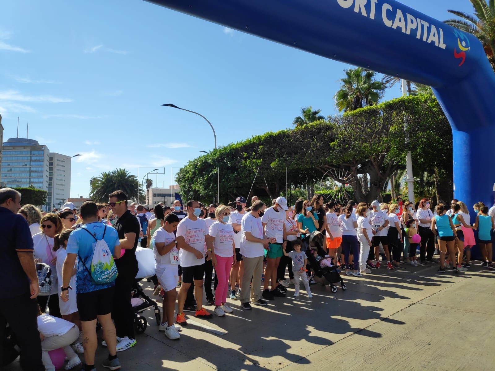 carrera Melilla celebra una jornada festiva y familiar para luchar contra el cáncer