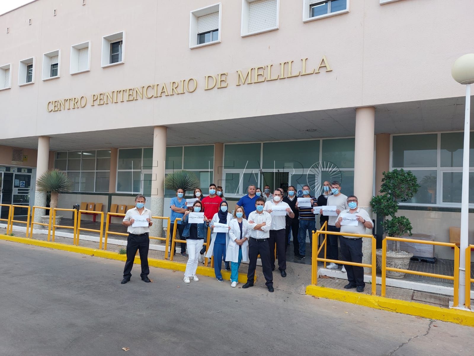 concentracion carcel melilla Funcionarios se manifiestan en la prisión de Melilla pidiendo más seguridad