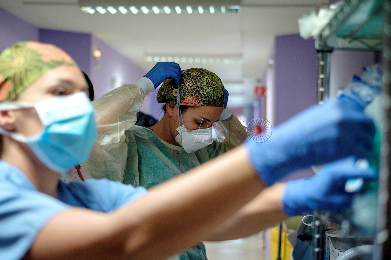sanitarios efe Melilla: 172 sanitarios se han contagiado de covid en los últimos 14 días