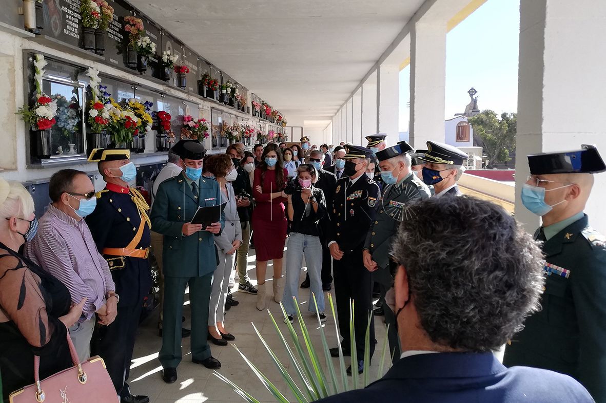 1 1 La Guardia Civil de Melilla homenajea a los que dieron su vida por la patria