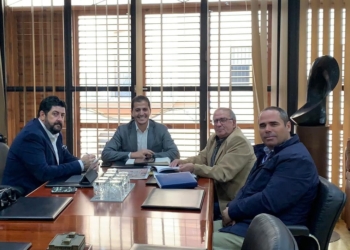 alfonso Gómez, Rachid Bussian, Avelino Gutiérrez y Antonio García, durante la reunión que mantuvieron el pasado viernes en la sede del Área de Deportes de la ciudad Autónoma de Melilla.
