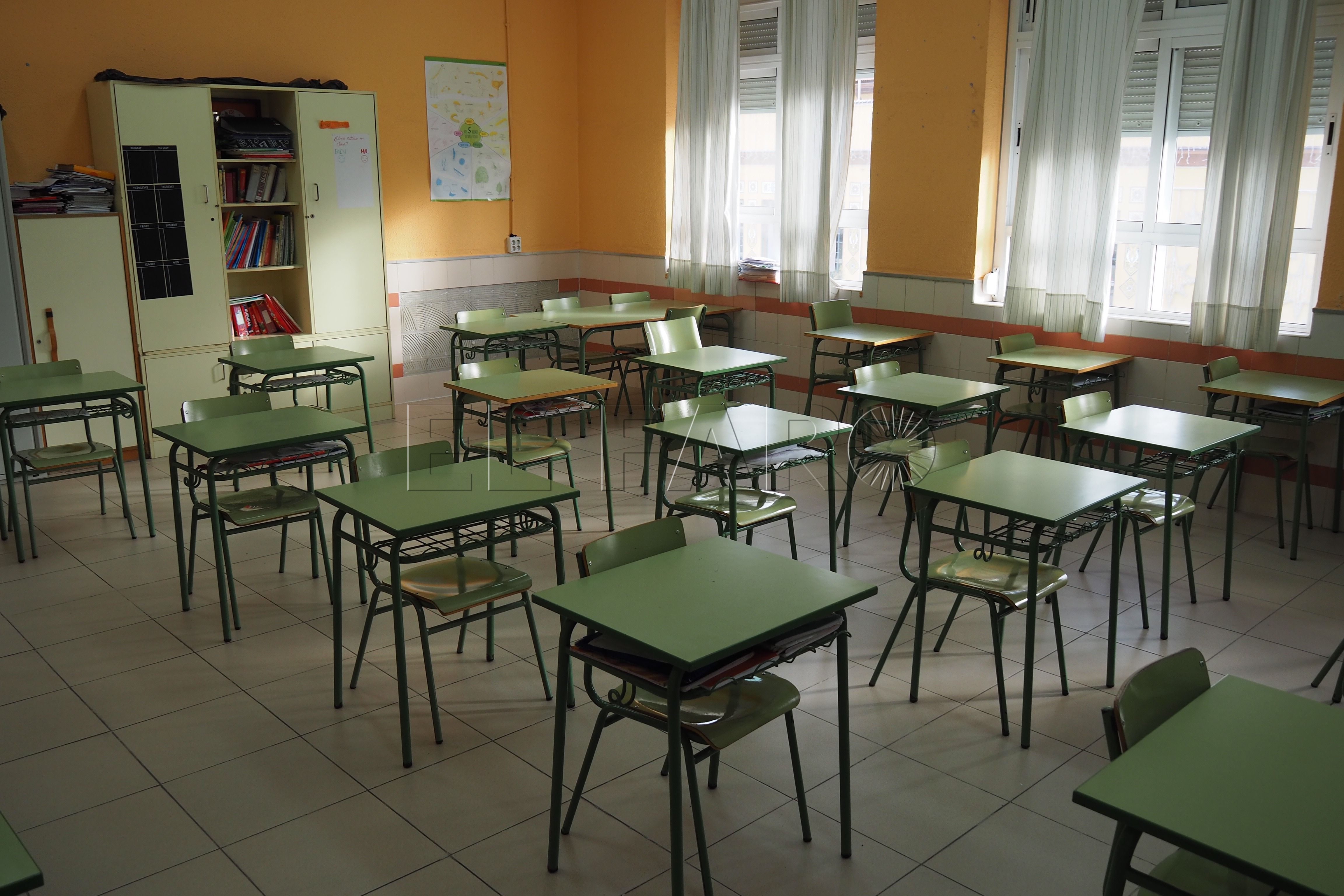 Se convocan plazas para profesorado español en el exterior