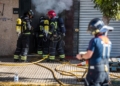 Bomberos incencio Policía Local 10 1 Desalojo vecinal por un incendio en la calle General Astilleros de Melilla