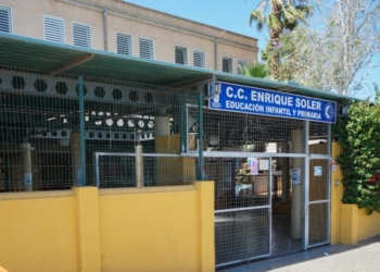 COLEGIO ENRIQUE SOLER 1 1024x538 1 Un aula del Enrique Soler sigue en cuarentena por covid sin cribado masivo