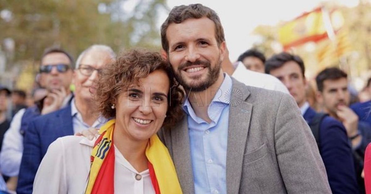 Dolors Montserrat junto a Pablo Casado. Dolors Montserrat: la UE debe tener en cuenta la especificidad de Ceuta y Melilla