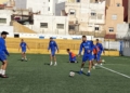 FDREGjpWUAUvLCE La plantilla del Melilla prepara en La Espiguera el partido del domingo en El Ejido