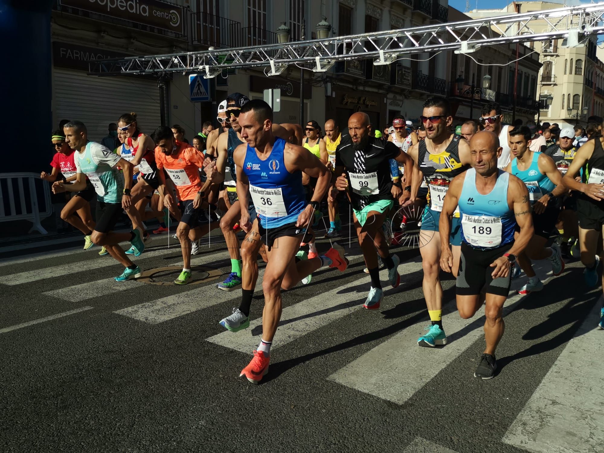 FFRYbSGWQAMiJvJ Mohamed El Talhaoui y Teresa Urbina, vencedores de la IX de la Media Maratón Ciudad de Melilla-Melilla Sport Capital