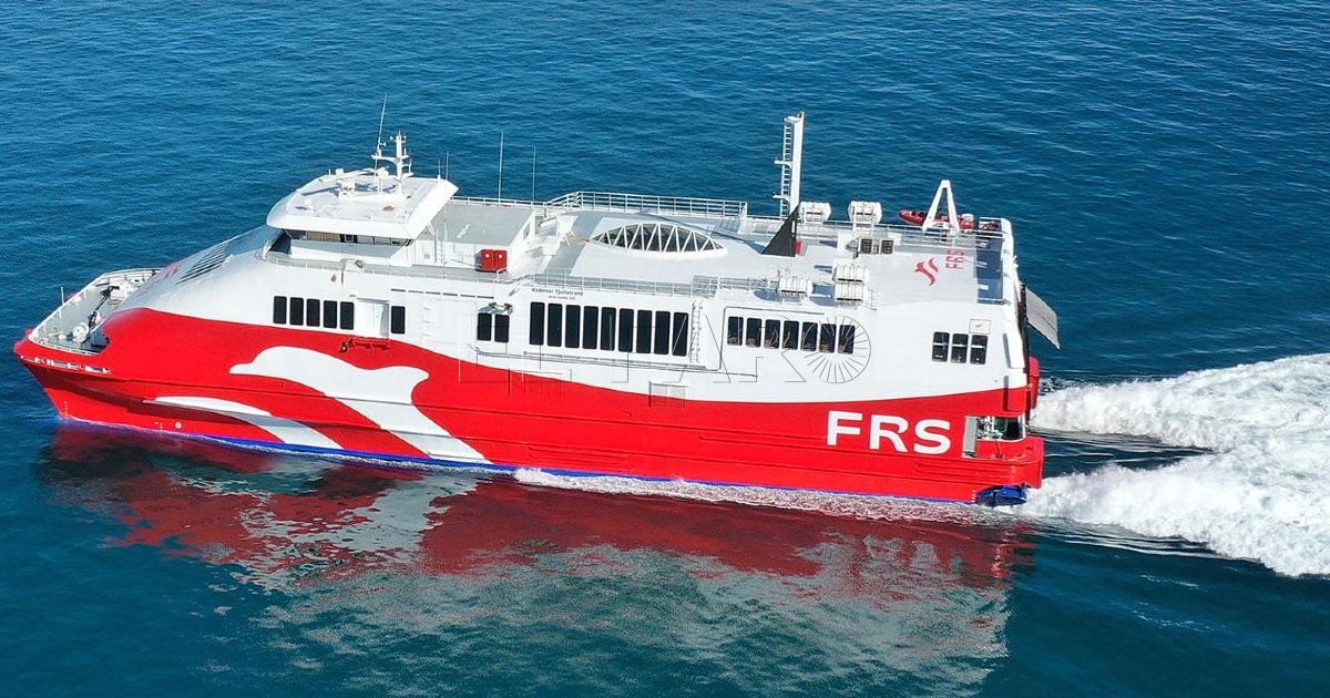 Ferry a Motril Los opositores de Melilla se quedan en tierra: FRS cancela el barco a Motril por mal tiempo