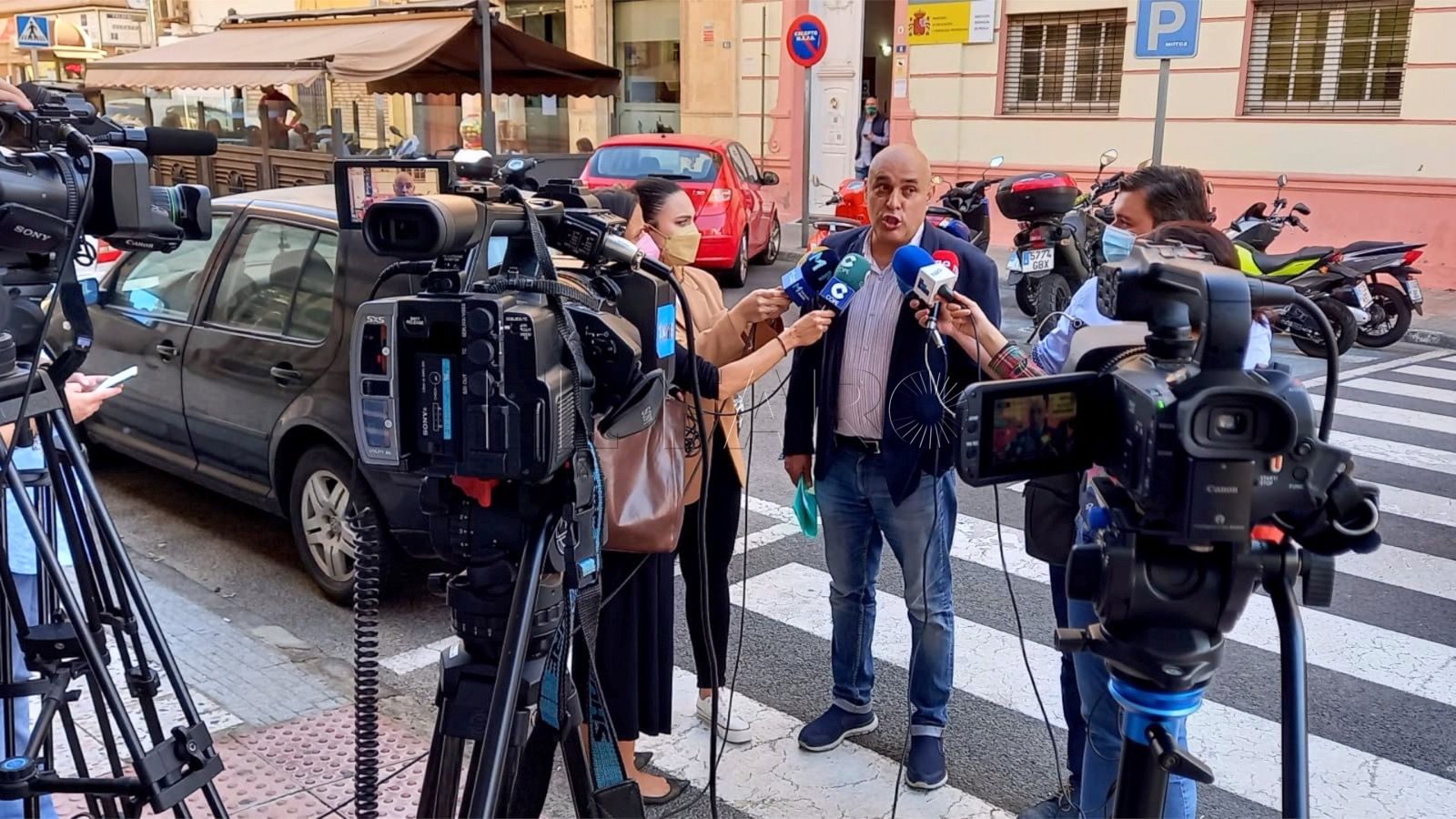 Las Ampas de Melilla piden renegociar los planes de empleo para los colegios Las Ampas de Melilla piden renegociar los planes de empleo para los colegios