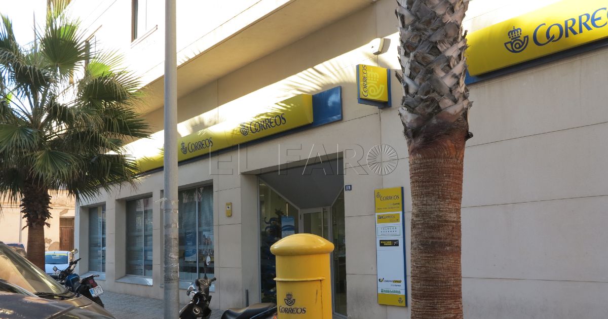 Oficina de Correos de Melilla en una imagen de archivo Correos instalará un cajero automático en la oficina de Melilla