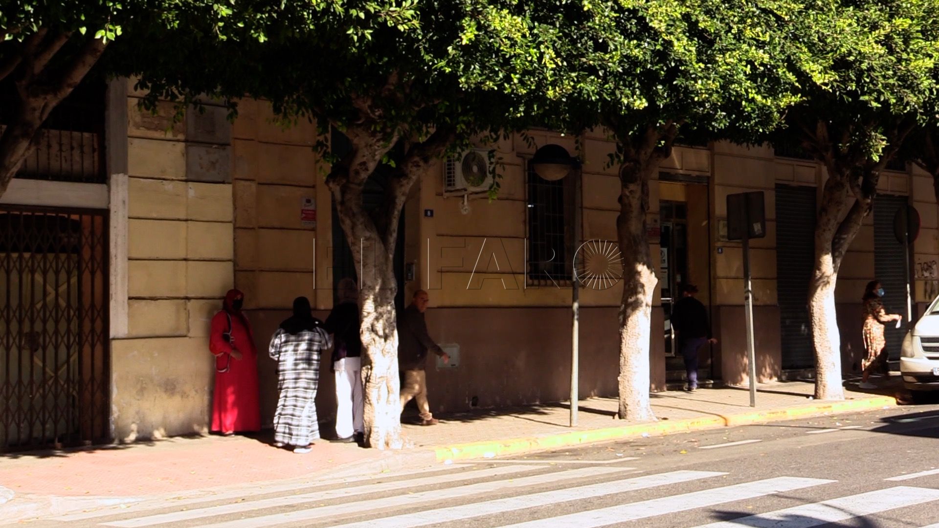 paradas coa melilla9 Un peatón atropellado en un paso de cebra de la plaza Torres Quevedo