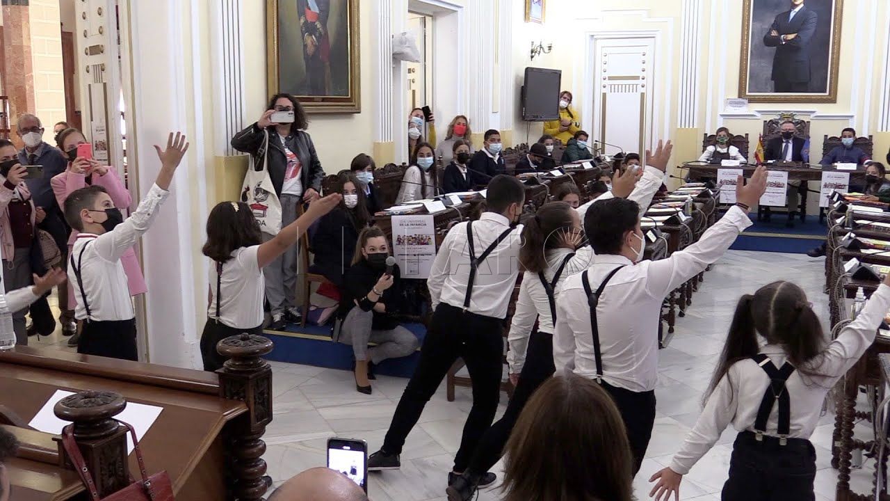 vuelve el pleno infantil a la asamblea de melilla tras el paron por la pandemia Wifi para todos los distritos, aceras más grandes o ayudar a las personas sin hogar, algunos de los temas del Pleno Infantil