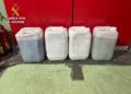 05 Garrafas de combustible para el abastecimiento de la embarcación Detenidas dos personas por contrabando en operación de la Guardia Civil