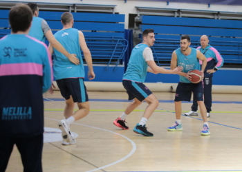 El Decano continúa entrenando pese a no jugar hasta enero