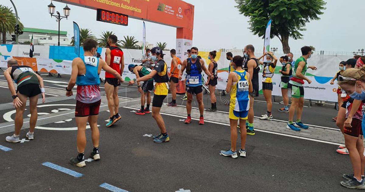 2212 El atletismo en pista se une a la festividad de Nochebuena con la disputa de su Milla