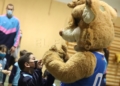 4 2 Los jugadores del Melilla Sport Capital Dedovic y Gorgemans visitan el CEIP Anselmo Pardo