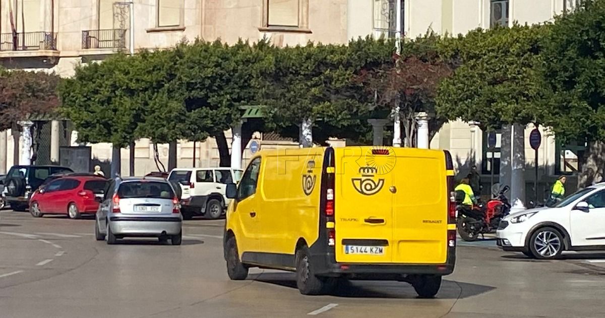 Correos 00 Melilla lleva 15 días sin repartir paquetes de Correos