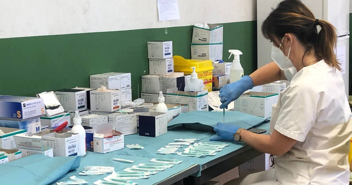 Vacunación Buena respuesta de los baby boomers de Melilla a la tercera dosis anticovid