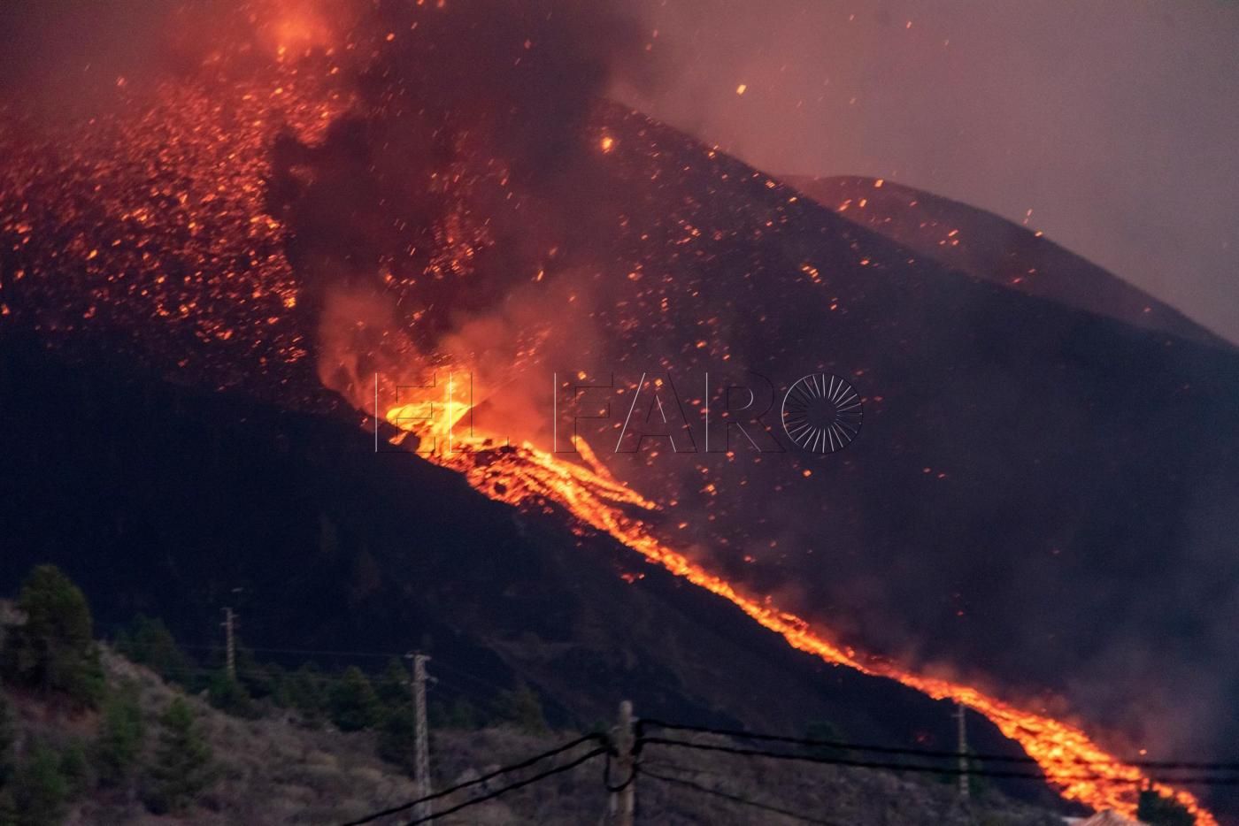 Volcan La Palma 01 La zona cubierta por la lava del volcán de La Palma taparía por completo a Melilla