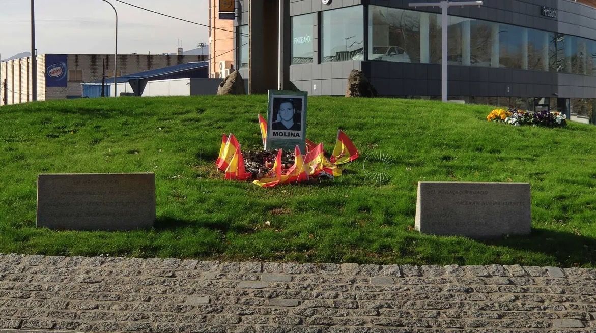 antonio molina melilla eta Collado Villalba homenajea a Antonio Molina, Guardia Civil melillense asesinado por ETA