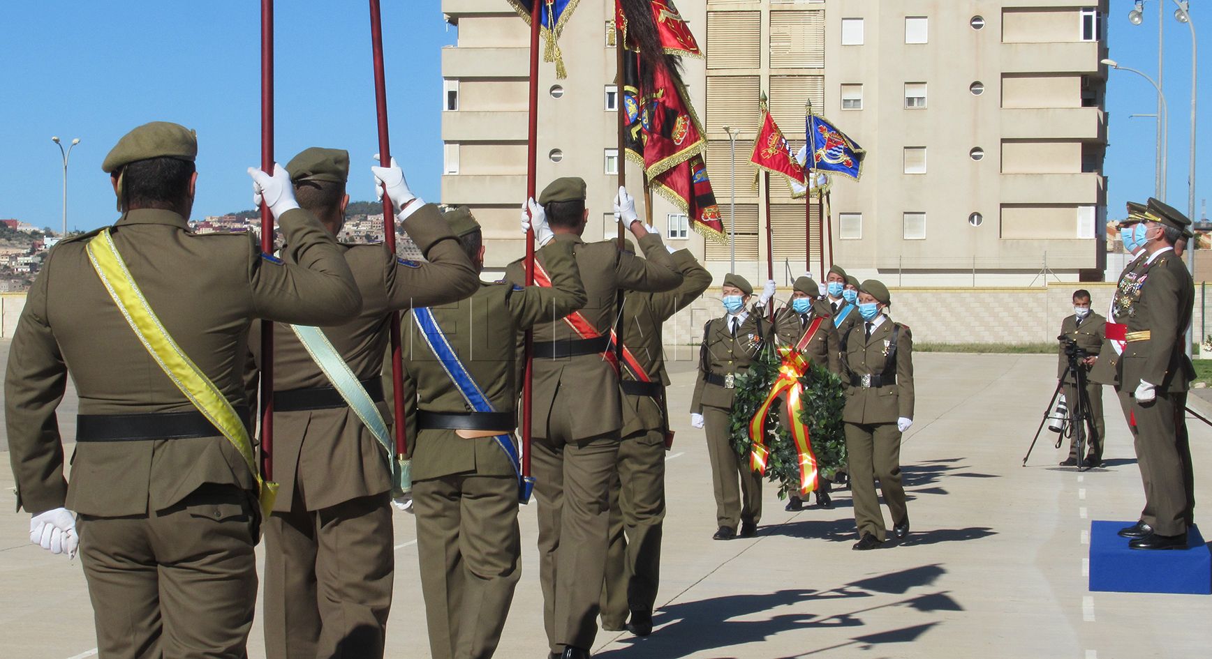 artilleros El Regimiento Mixto de Artillería 32 celebra Santa Bárbara en Melilla