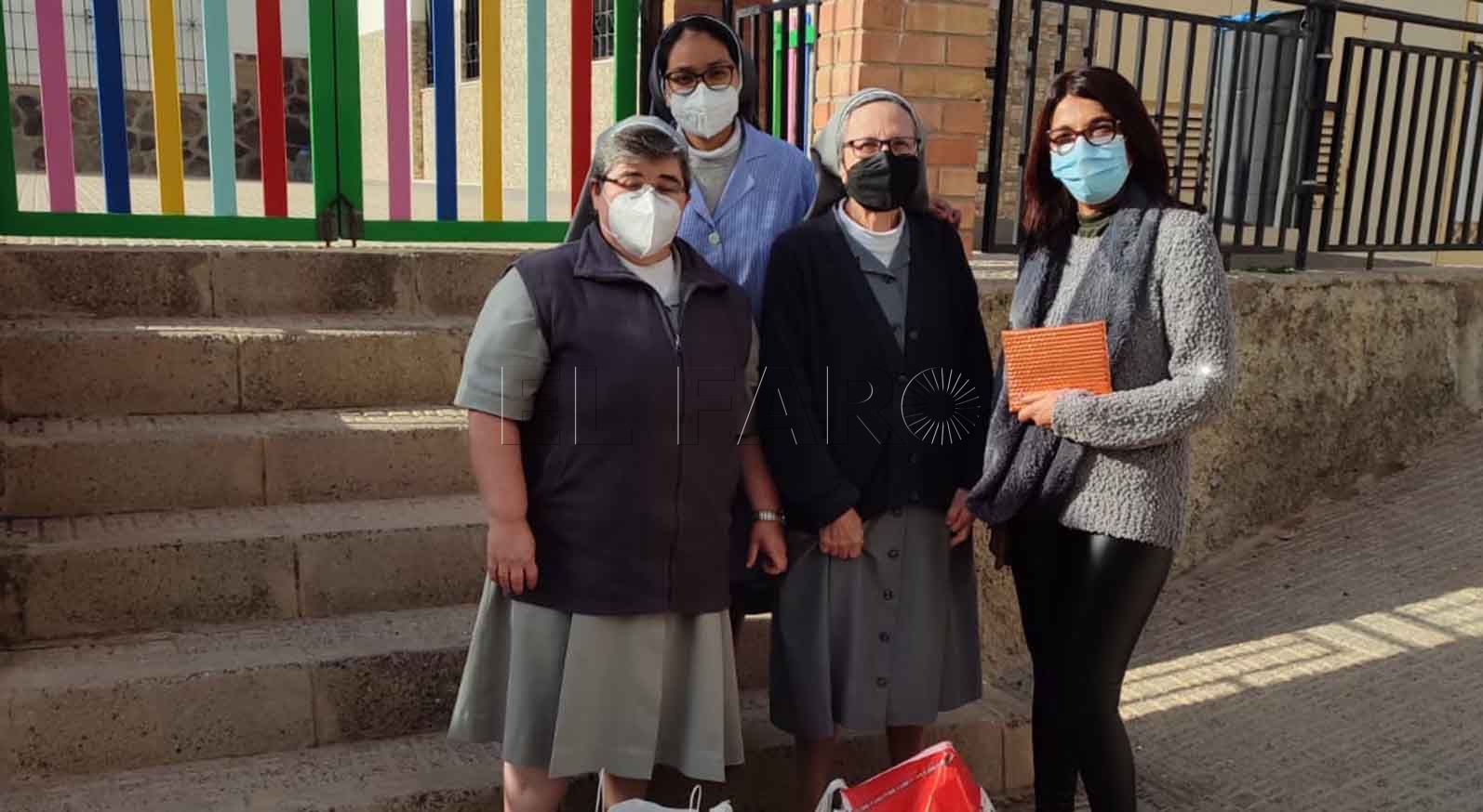 contra maría inmaculada La Comunidad Hindú recoge alimentos y enseres para bebés para el Monte María Cristina