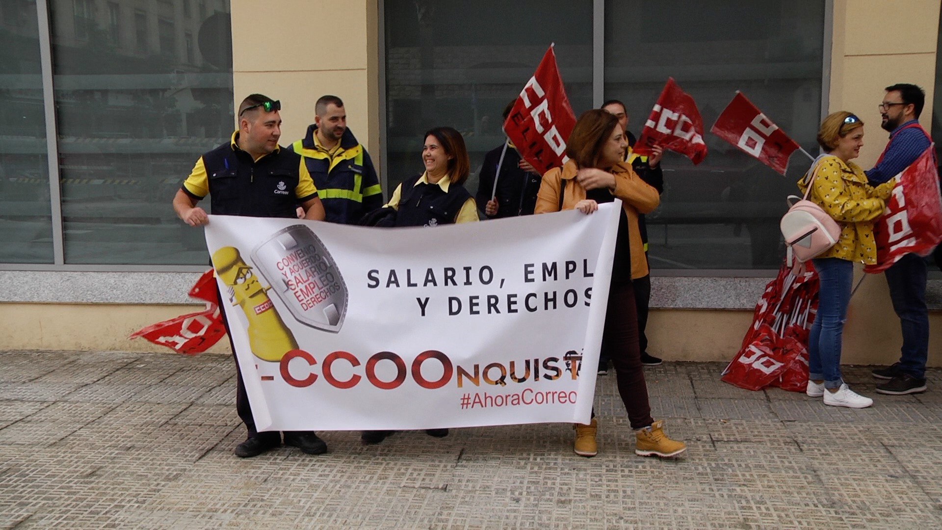 CCOO y UGT aplazan la huelga ante paralización por Correos del nuevo modelo de reparto
