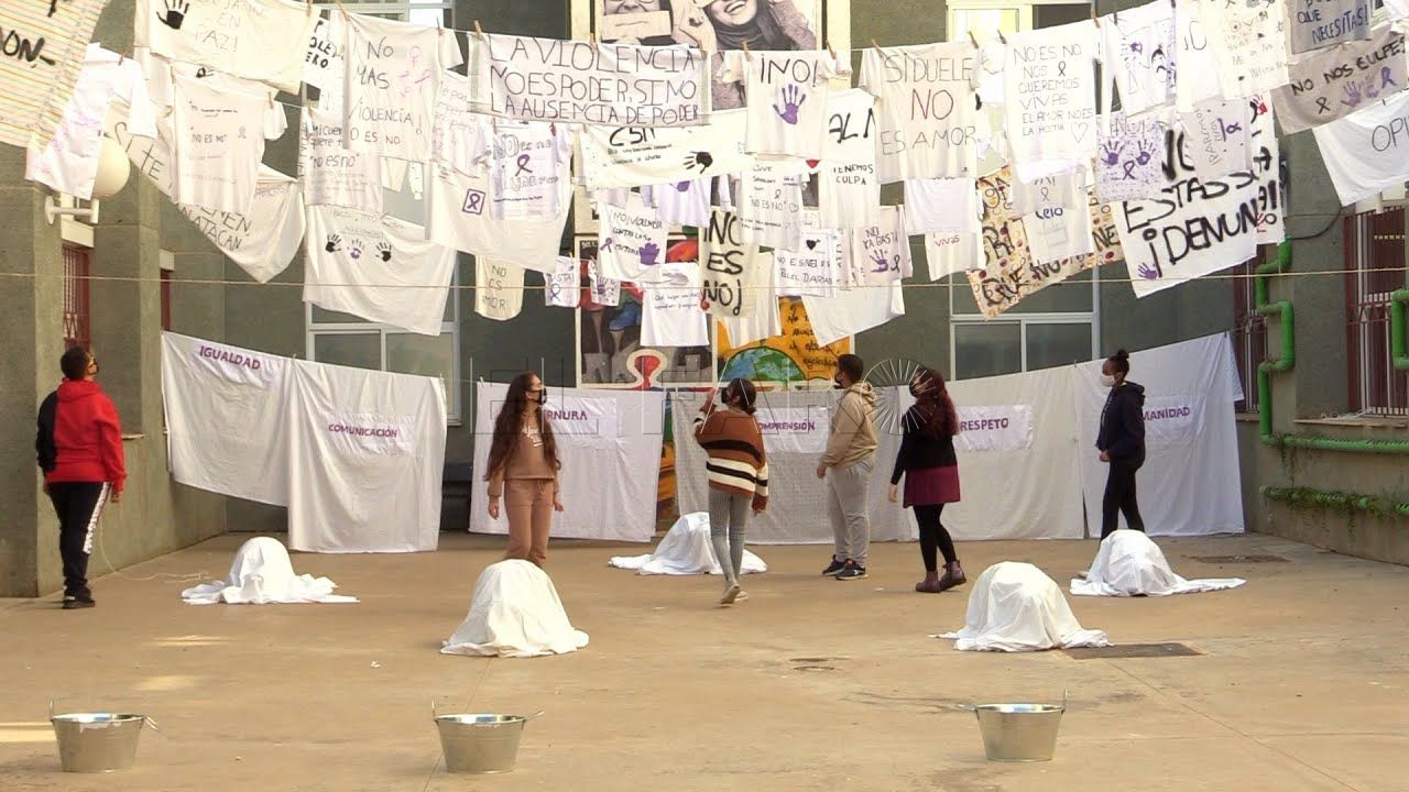 el ies rusadir de melilla comprometido contra la violencia de genero muestra su performance El IES Rusadir de Melilla, comprometido contra la violencia de género, muestra su performance
