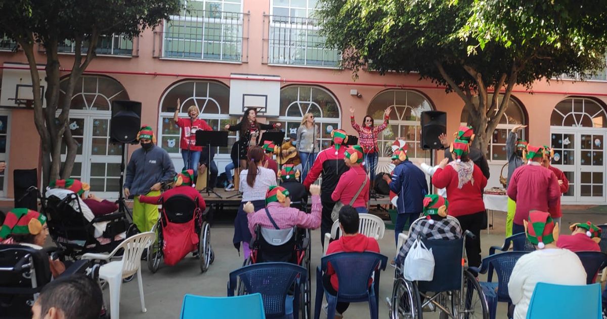 escuela flamenco La Escuela de Flamenco de Melilla lleva con música la Navidad al Gámez Morón