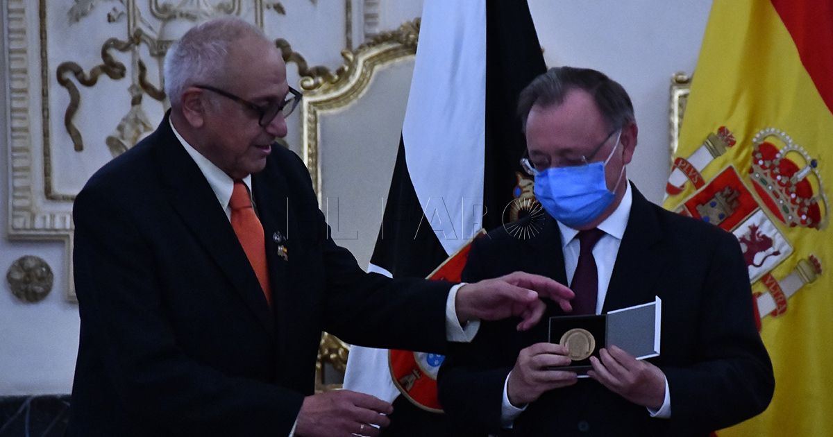 vivas medalla Vivas dedica a los ceutíes la Medalla del Consejo de la Comunidad Sefardí de Jerusalén