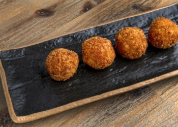 CROQUETAS DE POLLO ROSTIDO Zalamero 37 e1552062164274 Las croquetas de jamón ibérico reinan en España
