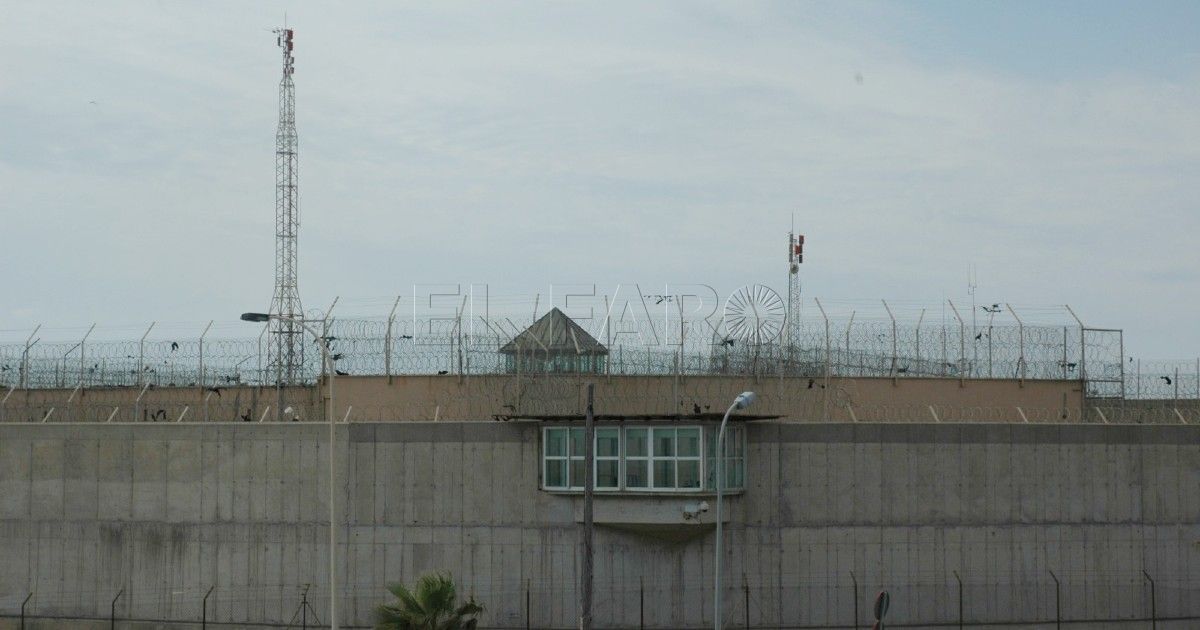 Cárcel en una imagen de archivo Mueve ficha el funcionario de la cárcel de Melilla que perdió 300 euros de sueldo tras ser agredido por un preso