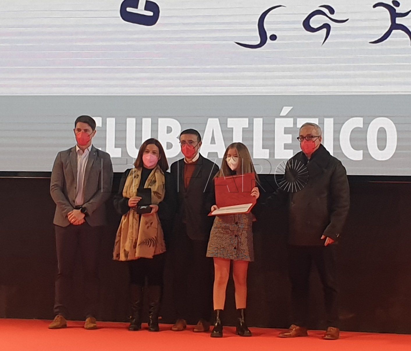FJJWDPDXwAszTDd El Club Atlético Melilla recibe la marca Excelencia Tri en el Comité Olímpico Español