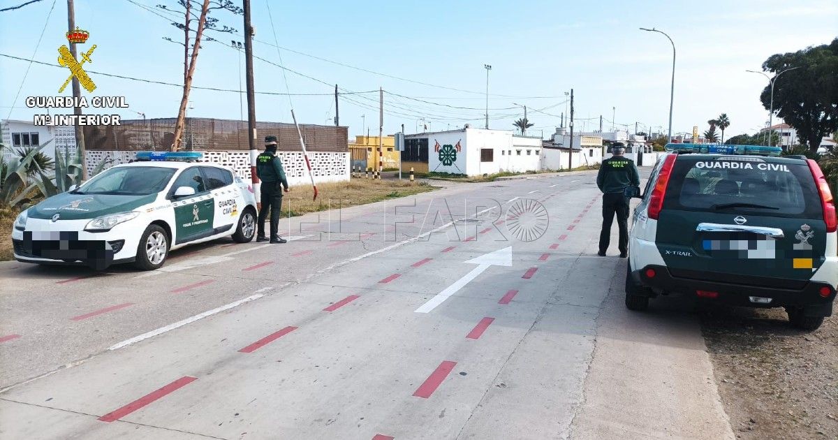 Guardia Civil Dos detenidos tras intentar atracar con una navaja a un hombre de 56 años en la Hípica