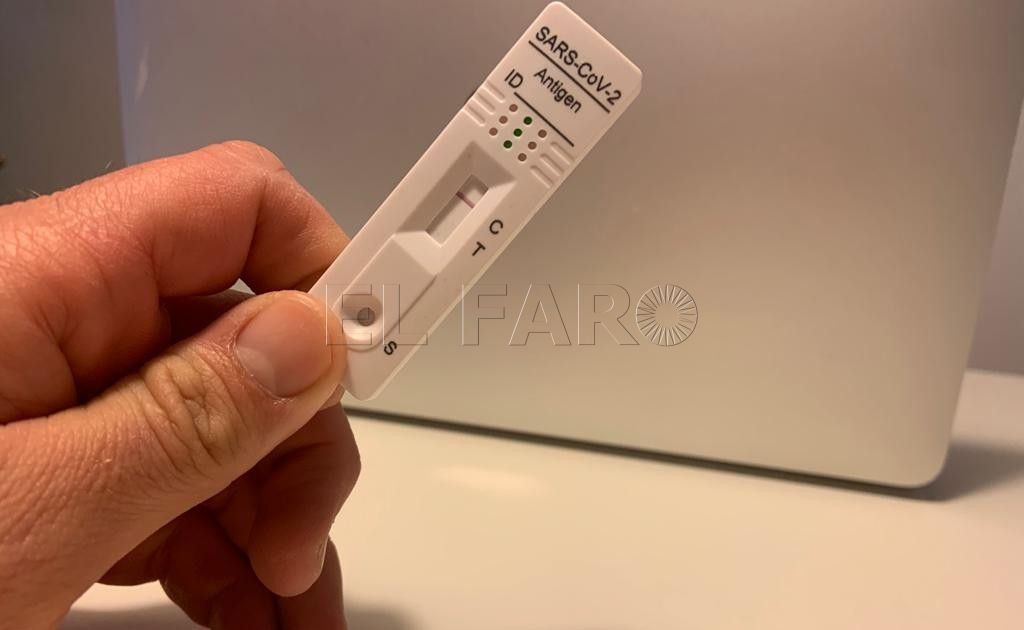 Test portada Los test de antígenos llegan con cuentagotas a las farmacias, pero baja la demanda en Melilla