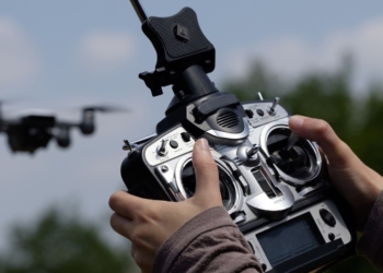 Volando drones Volar un dron en Melilla: misión casi imposible