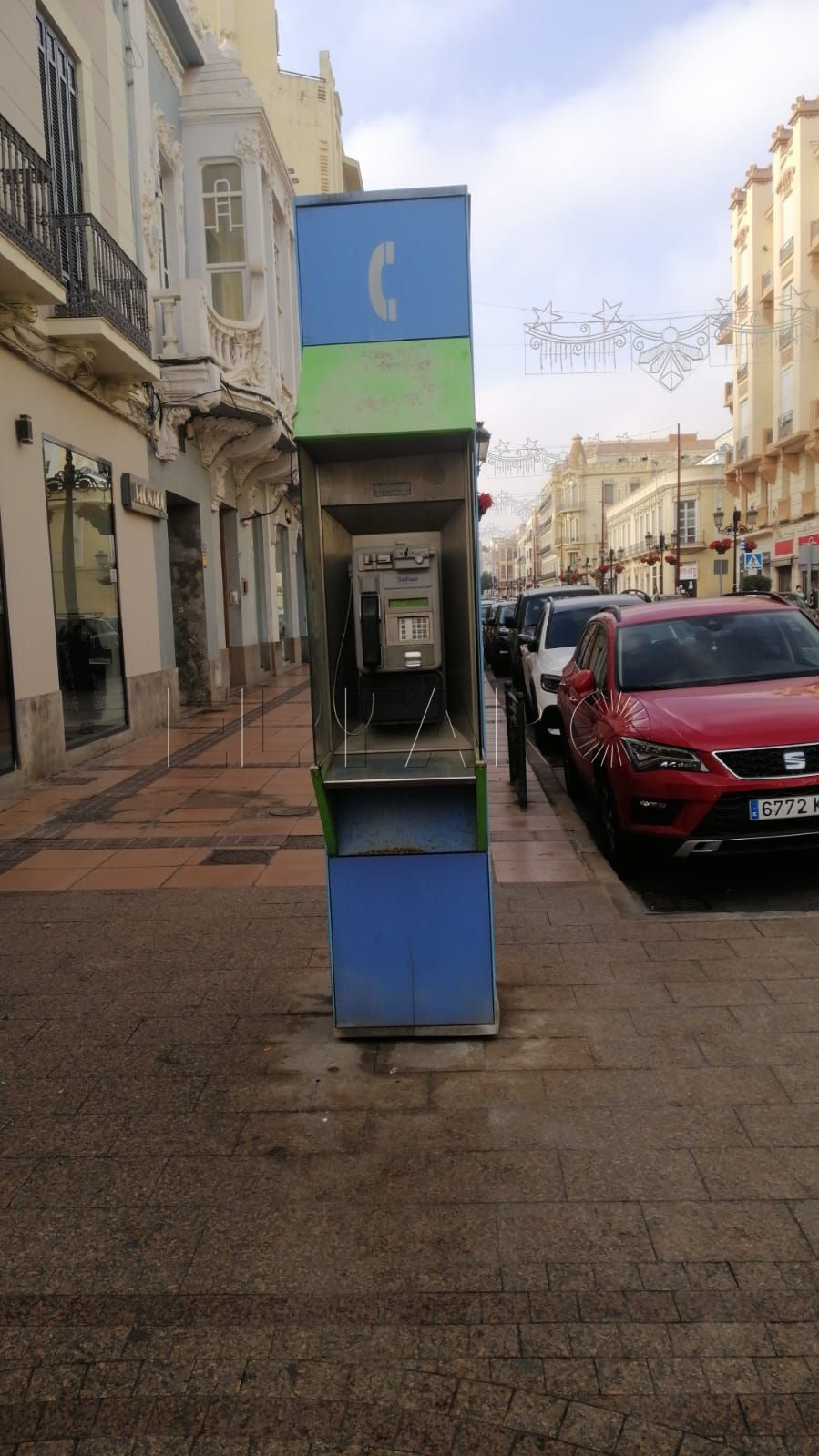 WhatsApp Image 2022 01 03 at 16.04.48 Las cabinas telefónicas deberán desaparecer de Melilla en 2022