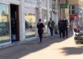 paseo maritimo melilla 19 La mayoría de los negocios del Paseo Marítimo de Melilla aguanta ante la crisis