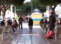 reportaje calle legión real melilla 28 La calle de La Legión resiste a la crisis aunque "con menos gente"