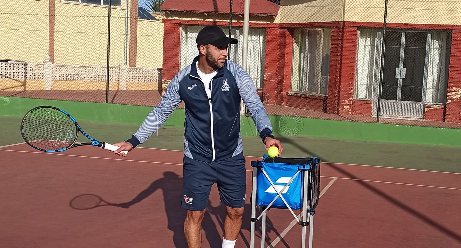 111111 1 El melillense Faysal Hach alcanza el grado de técnico nacional de tenis nivel II