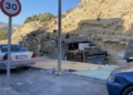 FKmj5F6WYAQFhPU Una señal de tráfico invade los aparcamientos en la calle Vía Láctea