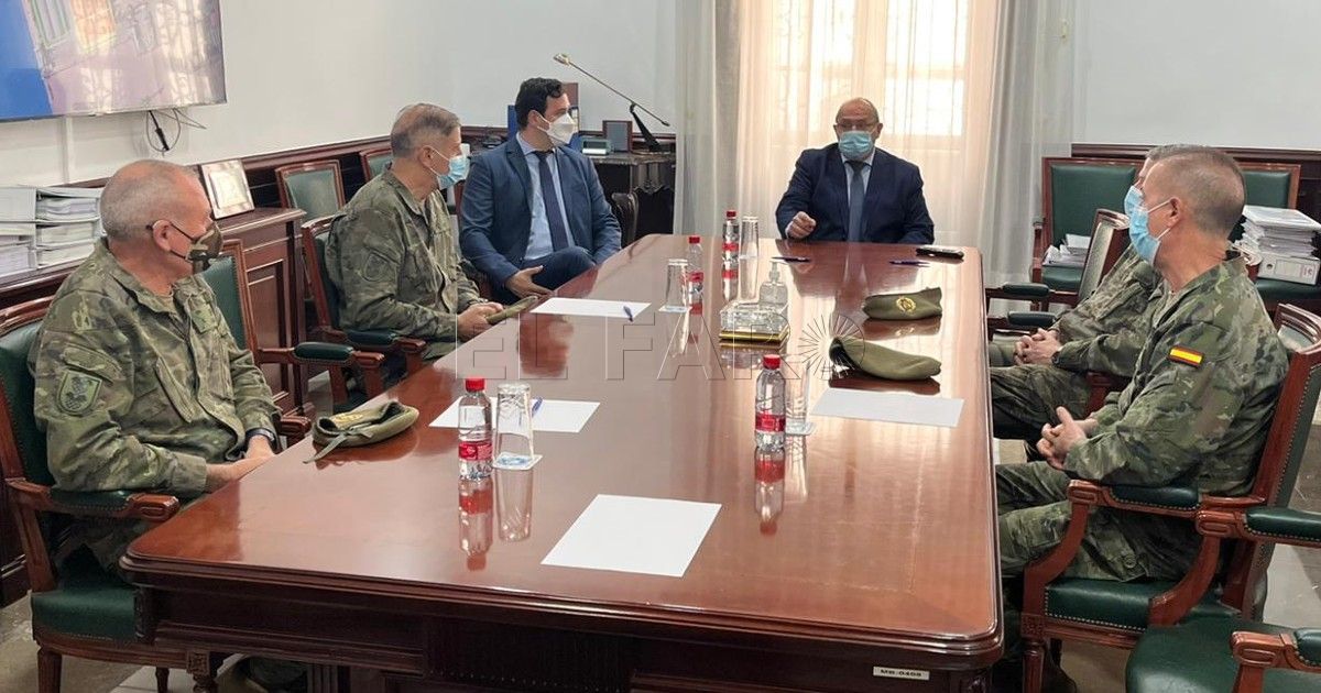 Puerto 3 La plana mayor del Ejército de Tierra visita el Puerto de Melilla