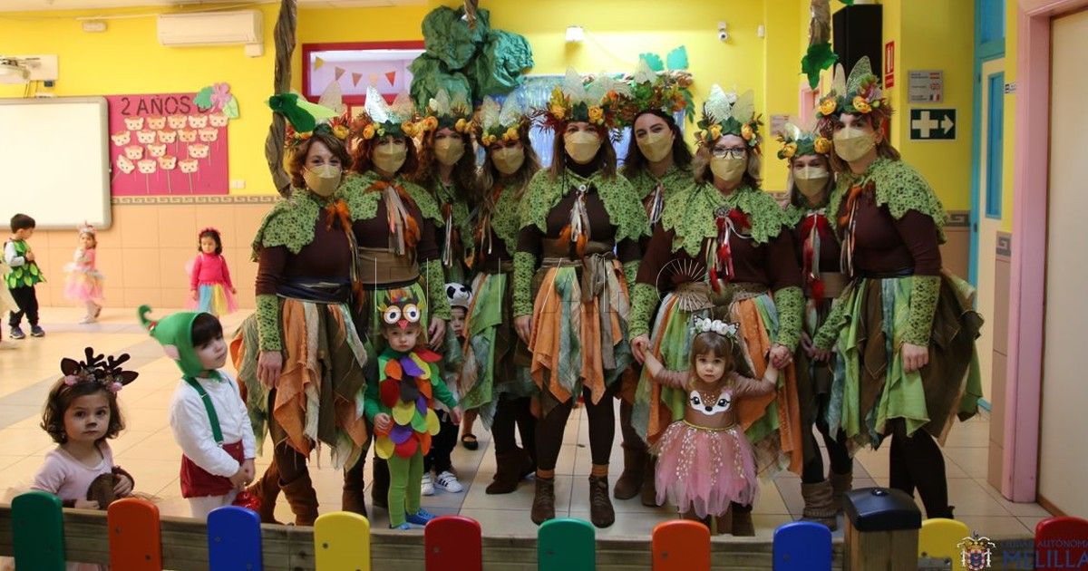 carnaval 4 Los coles de Melilla se iluminan con el carnaval