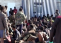 12 Salto masivo a la valla: más de 2.000 subsaharianos intentan entrar en Melilla