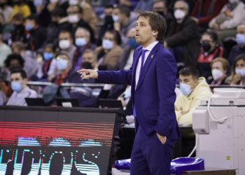 Iván Martínez: “Tras el descanso nos han pasado por encima”