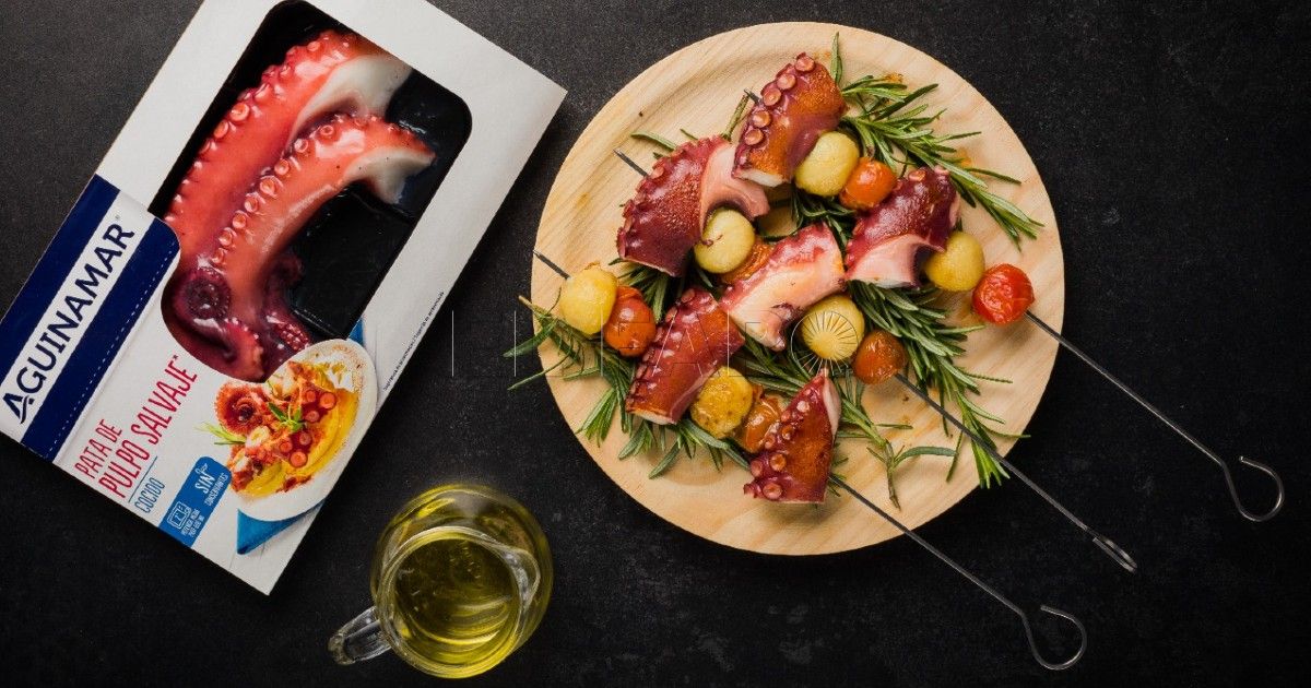 Brochetas Pulpo Cocina en Cuaresma: Brocheta de pulpo con patata y tomates cherrys
