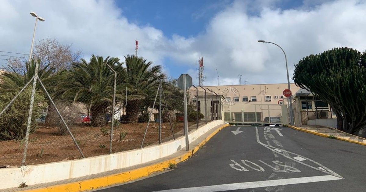 Cárcel de Melilla1 Dos funcionarios de la cárcel de Melilla, suspendidos de empleo y sueldo 5 meses por la fuga de un preso