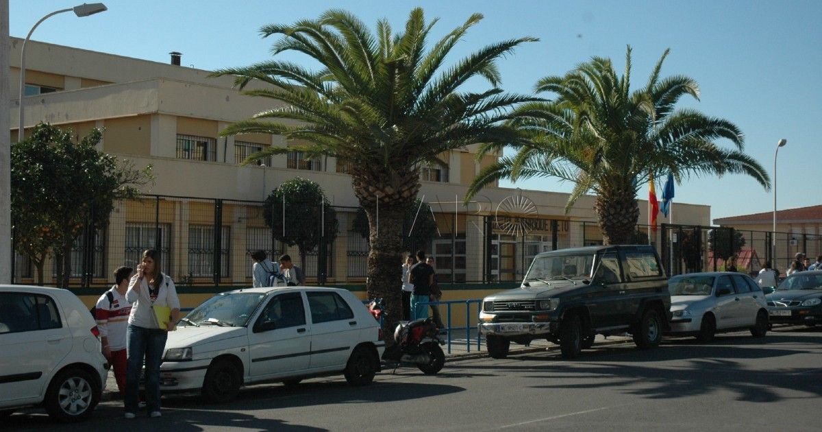 IES Enrique Nieto Educación aplaza la publicación de las listas provisionales de alumnos admitidos para el próximo curso